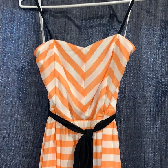 Gorgous Dress! - Picture 2 of 5